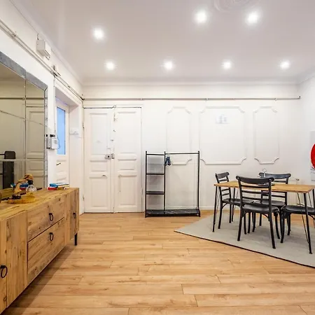 Flat With Bosphorus View And Terrace In Beyoglu * Κωνσταντινούπολη