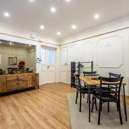 Διαμέρισμα Flat With Bosphorus View And Terrace In Beyoglu *