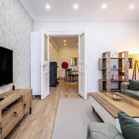 Flat With Bosphorus View And Terrace In Beyoglu Διαμέρισμα