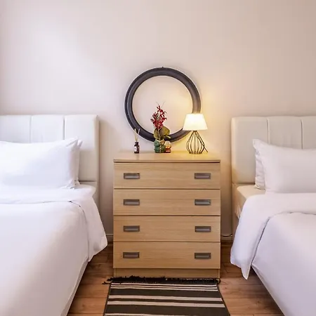 Flat With Bosphorus View And Terrace In Beyoglu